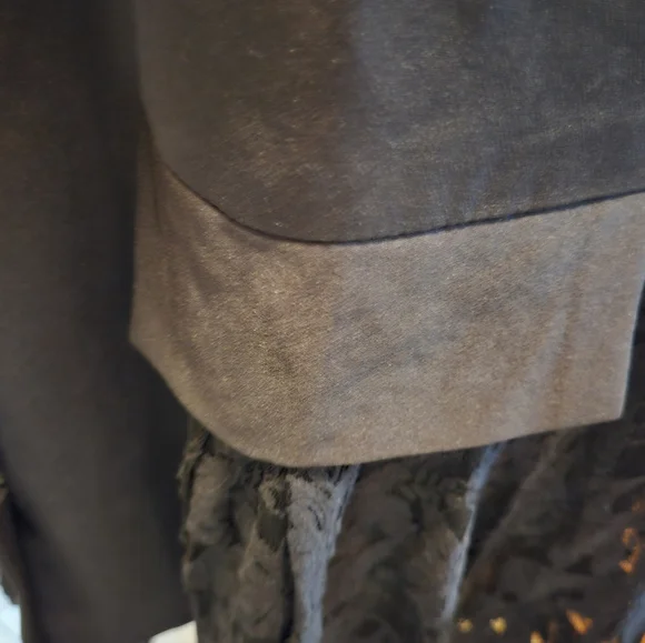 The Pyramid Collection Black Lace Women's Lined Blazer. - Picture 5 of 16